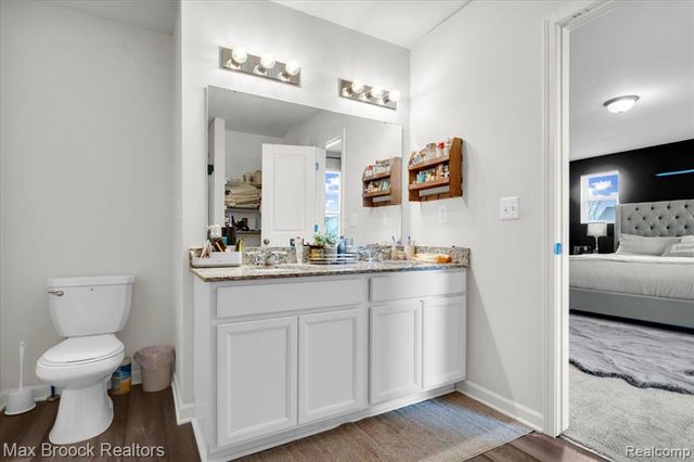 302 Shari Street, Pontiac, MI 48341