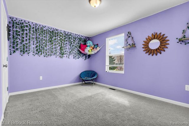 302 Shari Street, Pontiac, MI 48341