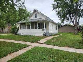 594 W Washington Street, Marengo, IA 52301