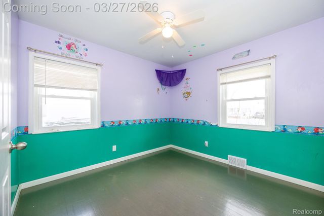 17150 Matthews Street, Riverview, MI 48193