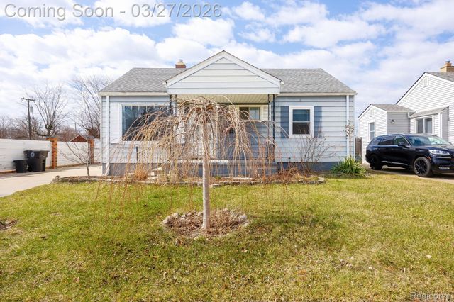 17150 Matthews Street, Riverview, MI 48193