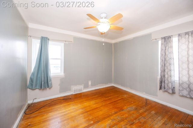 17150 Matthews Street, Riverview, MI 48193