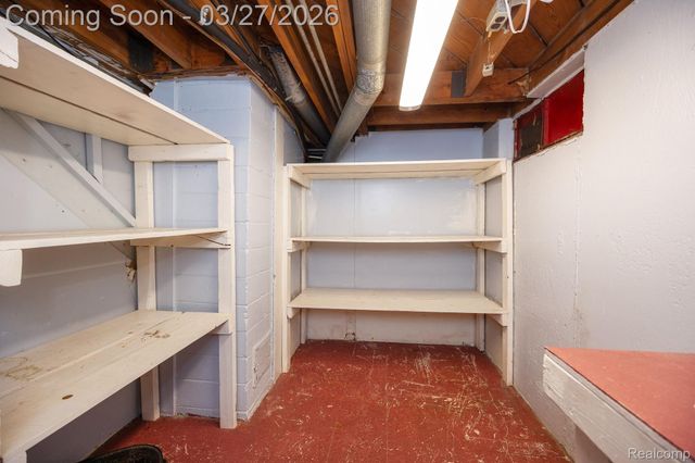 17150 Matthews Street, Riverview, MI 48193