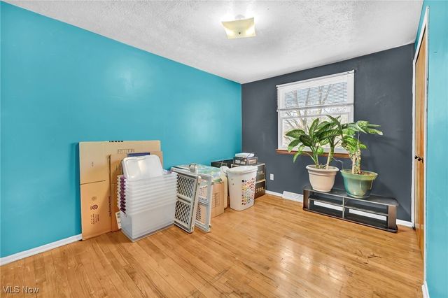 856 Salem Avenue, Elyria, OH 44035