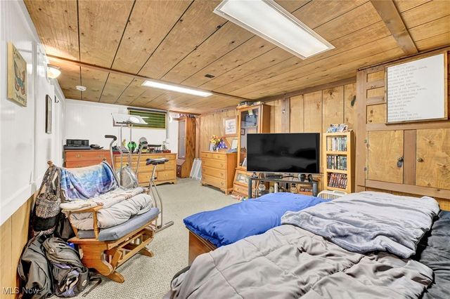 856 Salem Avenue, Elyria, OH 44035