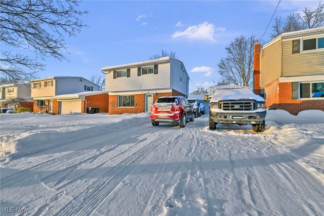 856 Salem Avenue, Elyria, OH 44035