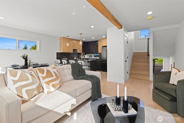 5027 SW Waite Street, Seattle, WA 98116