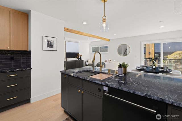 5027 SW Waite Street, Seattle, WA 98116