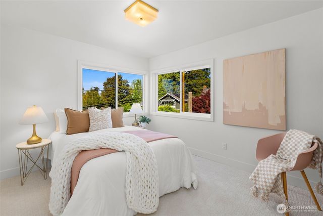 5027 SW Waite Street, Seattle, WA 98116