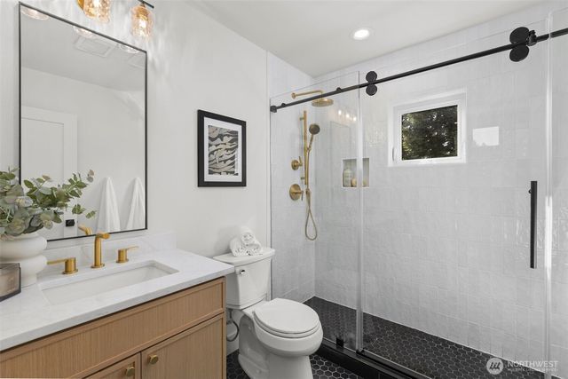 5027 SW Waite Street, Seattle, WA 98116