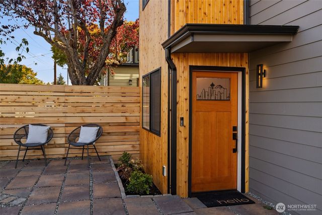 5027 SW Waite Street, Seattle, WA 98116