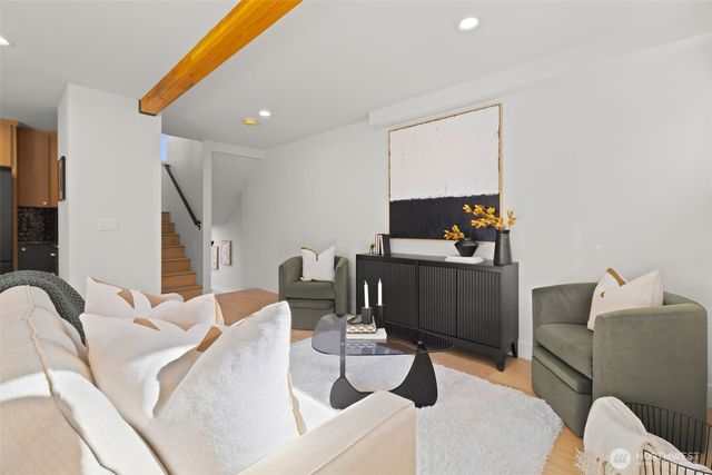5027 SW Waite Street, Seattle, WA 98116