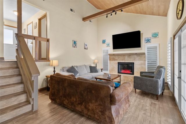 21216 Gulf Drive, Galveston, TX 77554