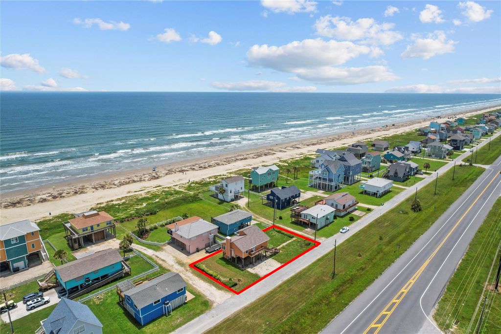 21216 Gulf Drive, Galveston, TX 77554