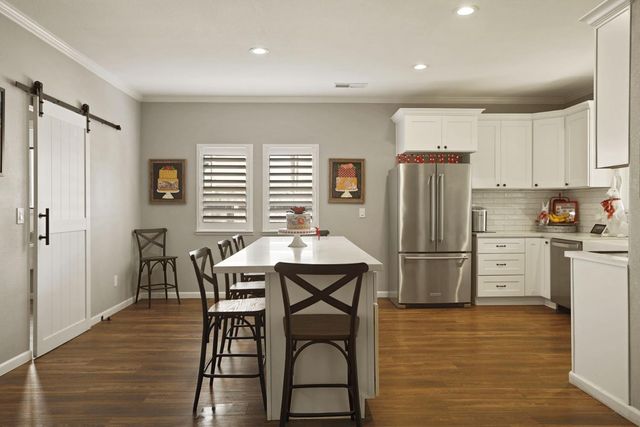 18010 Foreman Ct, Linden, CA 95236