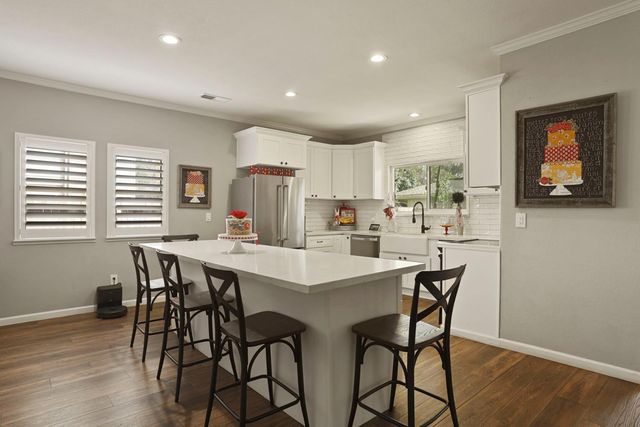 18010 Foreman Ct, Linden, CA 95236