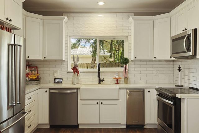 18010 Foreman Ct, Linden, CA 95236