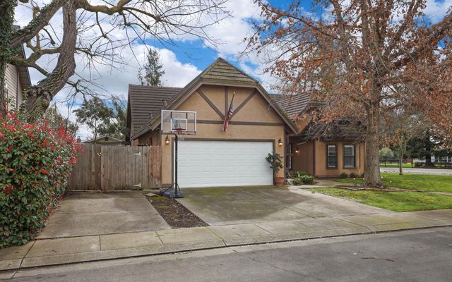 18010 Foreman Ct, Linden, CA 95236