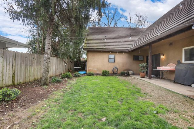 18010 Foreman Ct, Linden, CA 95236
