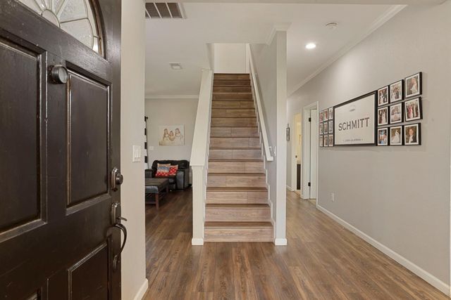 18010 Foreman Ct, Linden, CA 95236