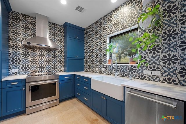 2870 Rebecca Creek Road, Canyon Lake, TX 78133