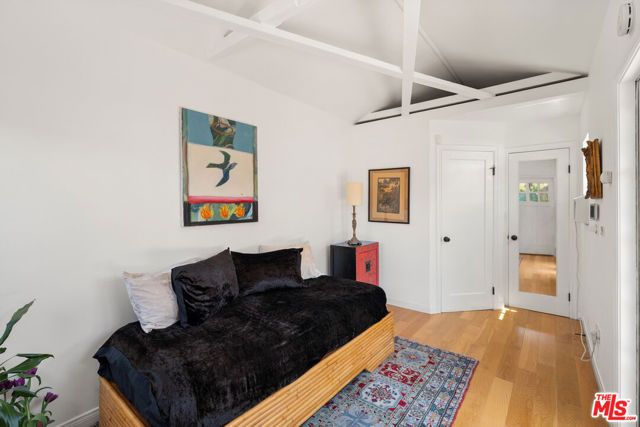 7737 Norton Avenue, West Hollywood, CA 90046