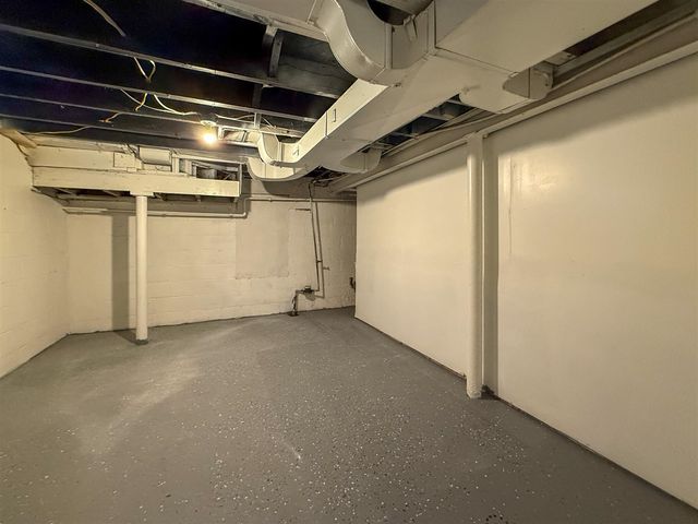 16595 Ardmore Street, Detroit, MI 48235