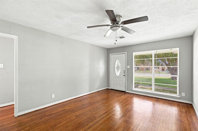 509 Avenue J, South Houston, TX 77587