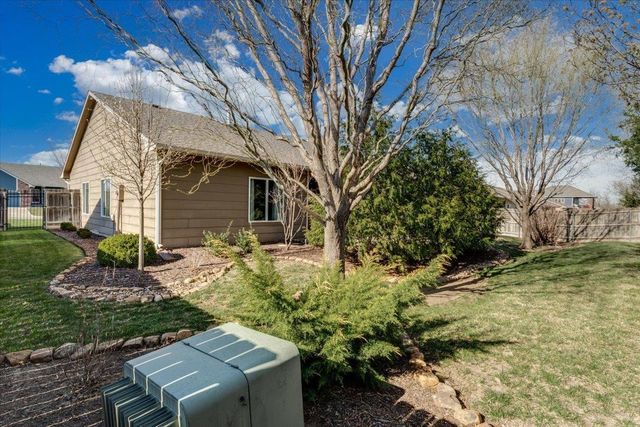 8609 E Millrun, Wichita, KS 67226