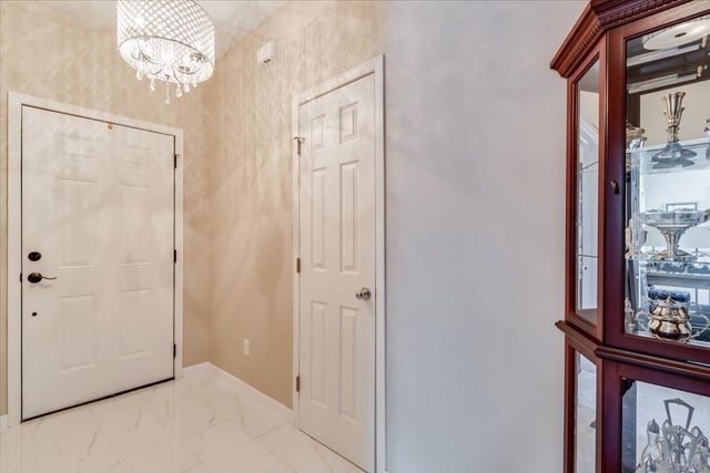 8609 E Millrun, Wichita, KS 67226