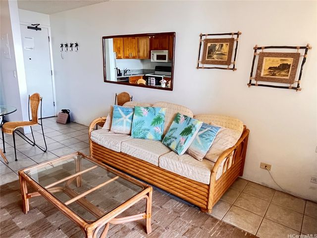 2240 Kuhio Avenue 2911, Honolulu, HI 96815