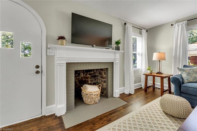 213 E Moore Avenue, High Point, NC 27263