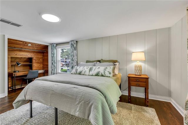 213 E Moore Avenue, High Point, NC 27263