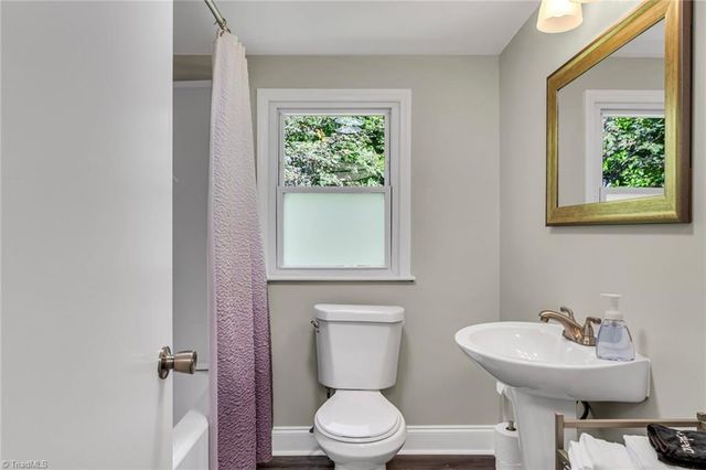 213 E Moore Avenue, High Point, NC 27263