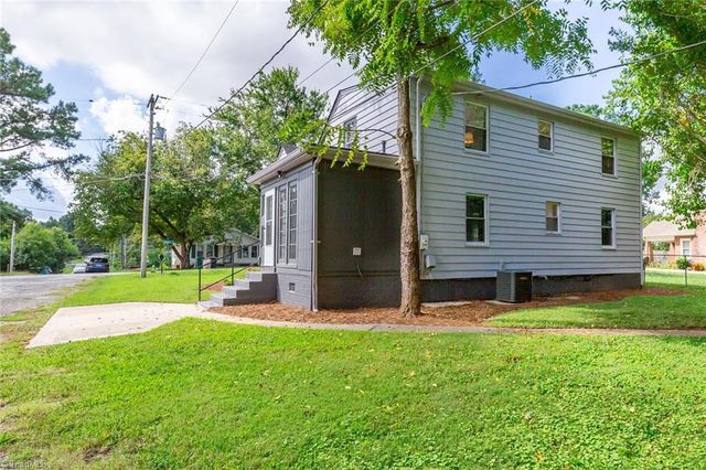 213 E Moore Avenue, High Point, NC 27263