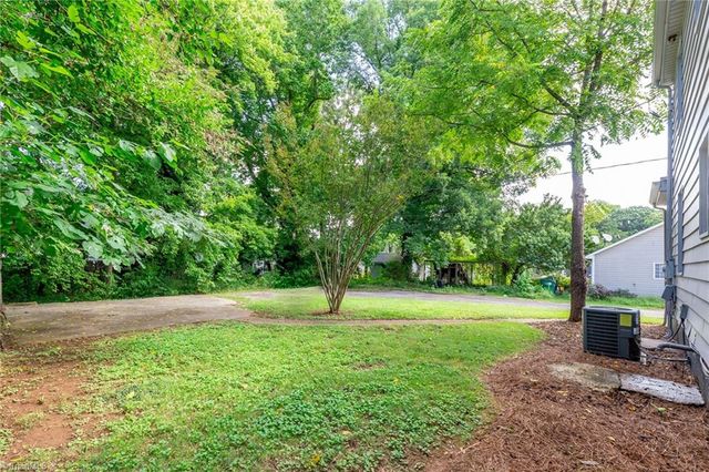213 E Moore Avenue, High Point, NC 27263