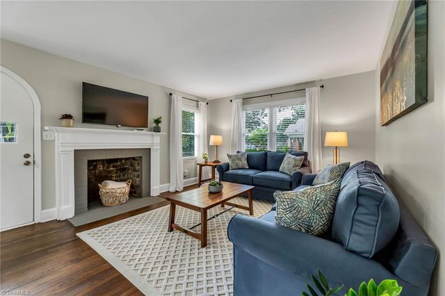 213 E Moore Avenue, High Point, NC 27263