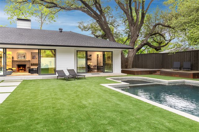 5239 Edmondson Avenue, Dallas, TX 75209