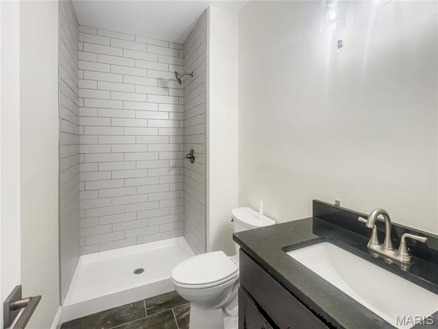 240 Stonebridge Bluff Drive, Maryville, IL 62062