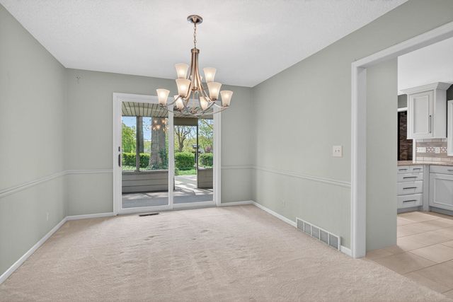 3 Gingerwood Lane, Bettendorf, IA 52722