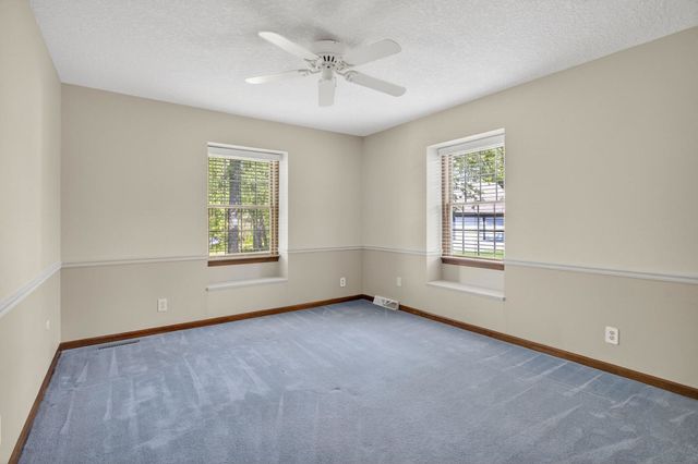 3 Gingerwood Lane, Bettendorf, IA 52722