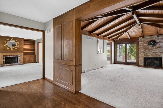 3 Gingerwood Lane, Bettendorf, IA 52722