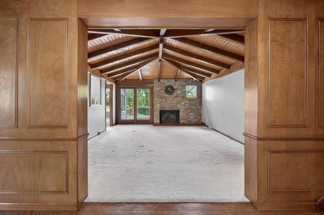 3 Gingerwood Lane, Bettendorf, IA 52722