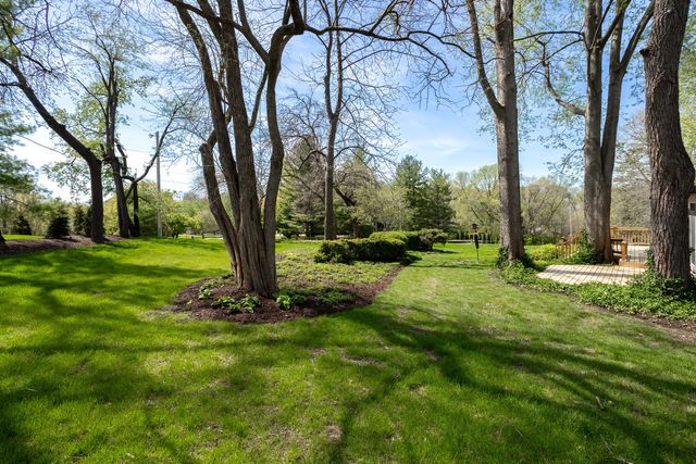 3 Gingerwood Lane, Bettendorf, IA 52722