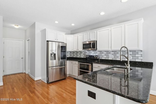 25 Kingswood Circle, Pinehurst, NC 28374