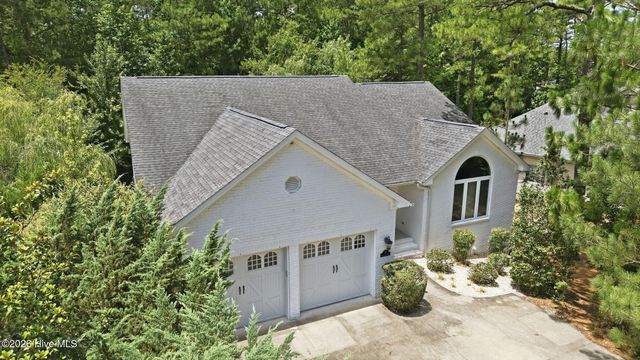 25 Kingswood Circle, Pinehurst, NC 28374