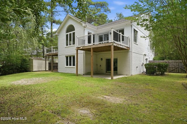 25 Kingswood Circle, Pinehurst, NC 28374