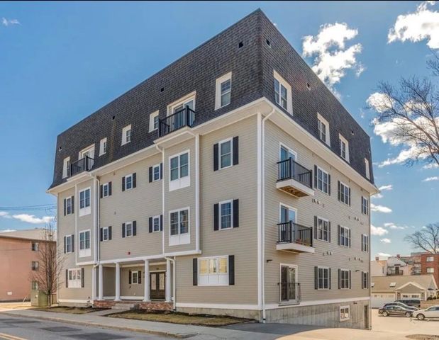 160 School 5-2, Waltham, MA 02451