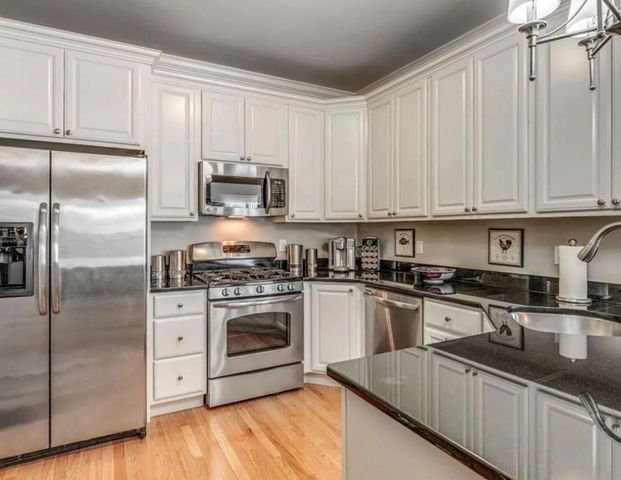 160 School 5-2, Waltham, MA 02451