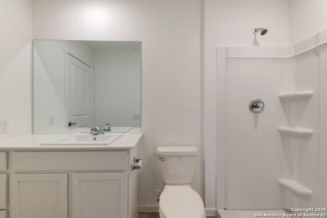 5750 Repeating Way, Von Ormy, TX 78073